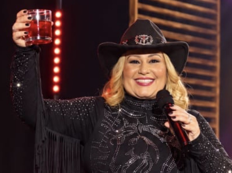 Karina está de volta aos palcos e à música
